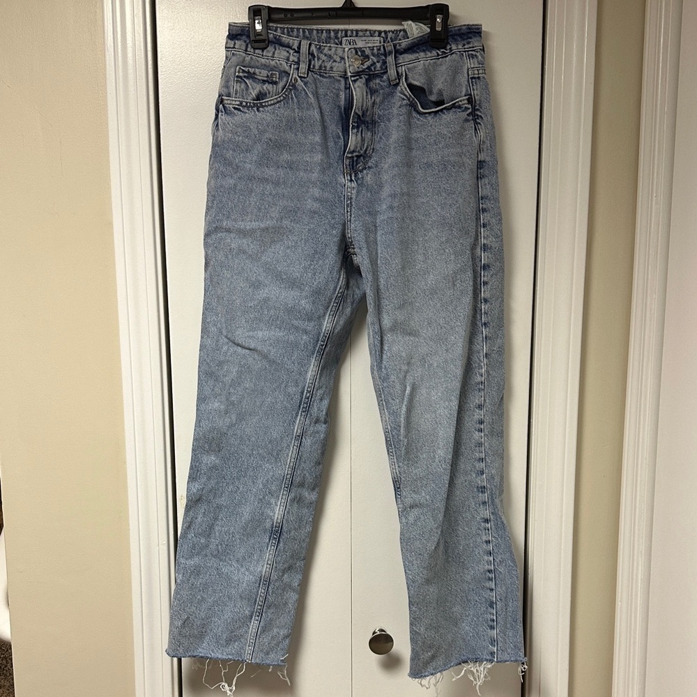 Zara high rise Z1975 straight leg jeans, mid blue size 8, NWOT